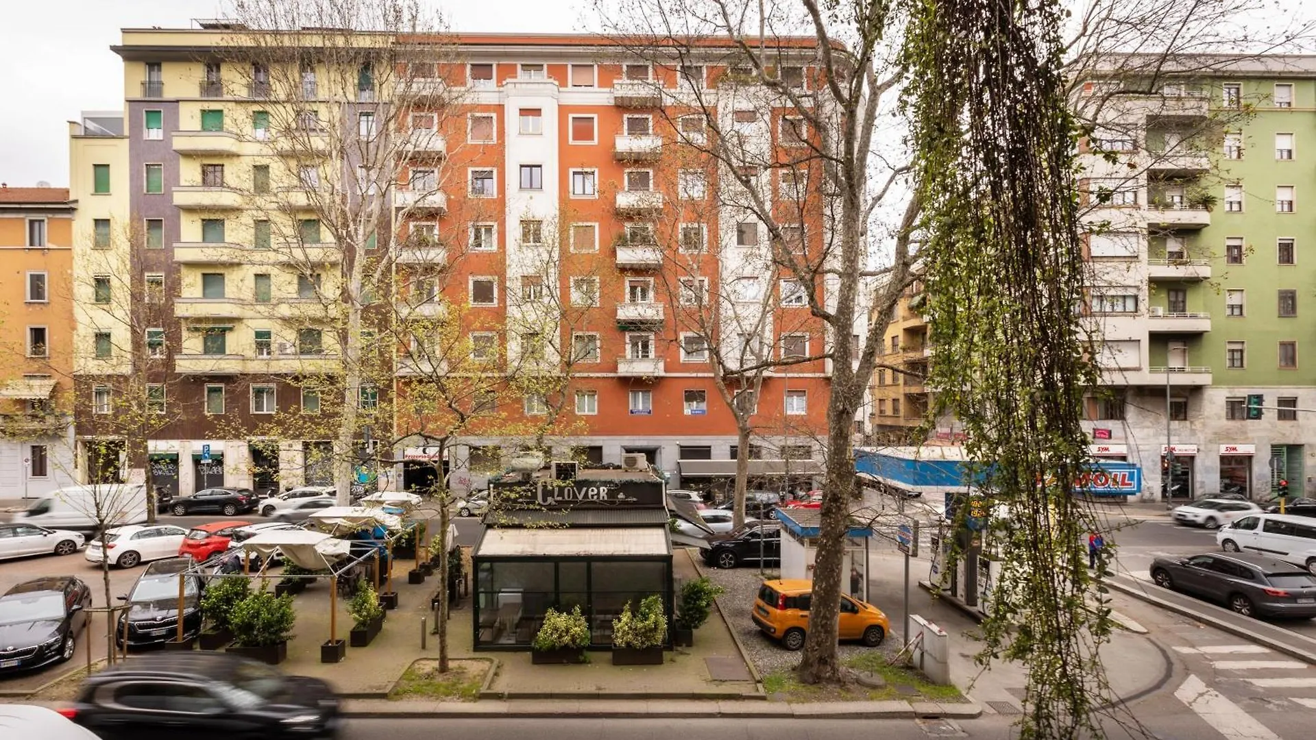 One Bedroom Apartment Of Comfort And Style In The Heart Of Milan