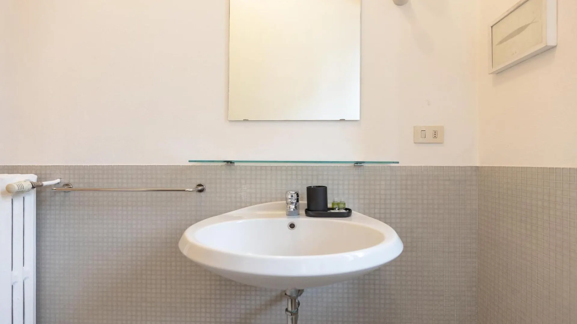 One Bedroom Apartment Of Comfort And Style In The Heart Of Milan