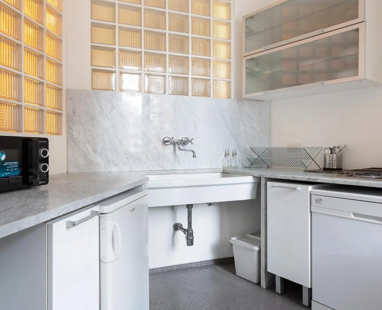 One Bedroom Apartment Of Comfort And Style In The Heart Of Milano 0*,  Italia