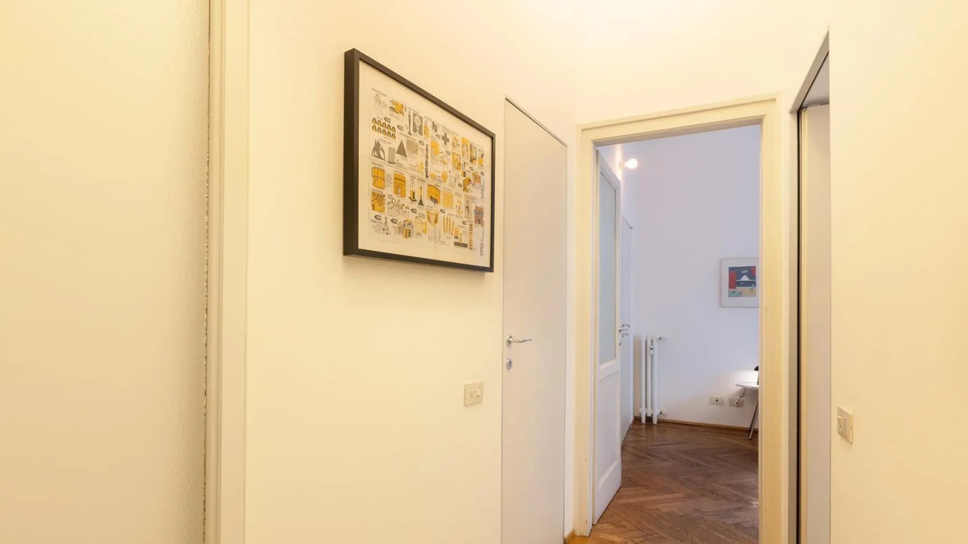 One Bedroom Apartment Of Comfort And Style In The Heart Of Milano